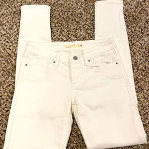 Levi skinny jeans